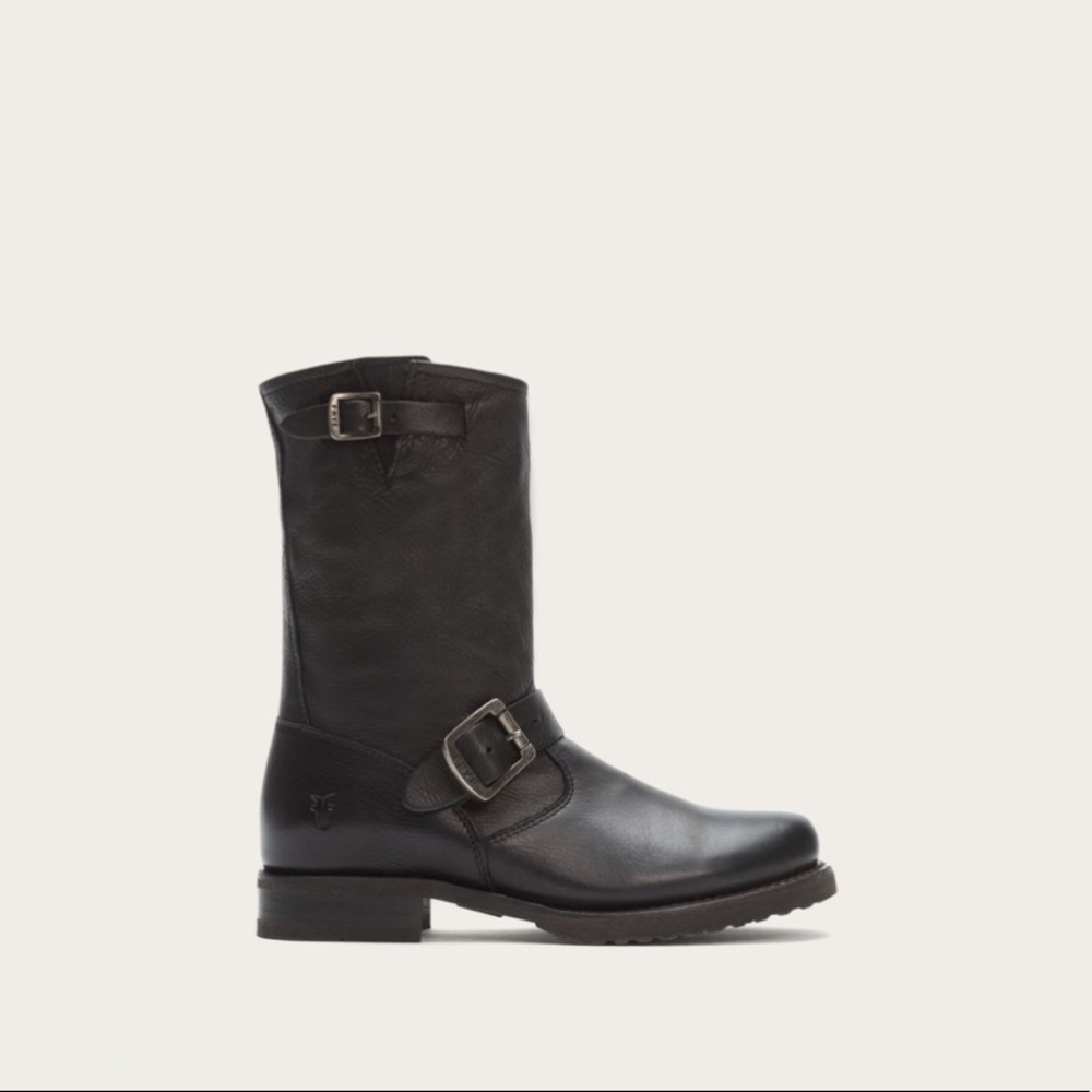 Frye Veronica Short boots  🐮